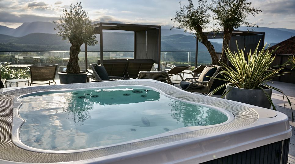 Hotel- Kaltern- Sky Spa- 4 Sterne - Whirlpool - Panorama