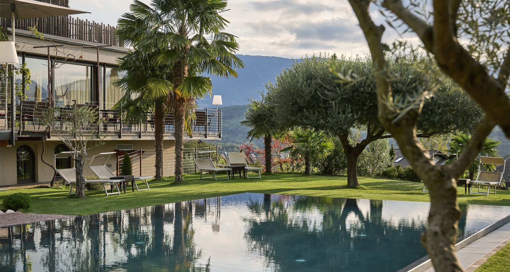 Hotel-Panorama-Kaltern-Design- Infinitypool