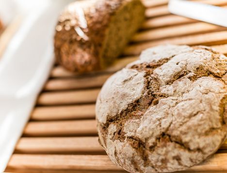 Frühstück Brunch auf Sonnenterrasse Kaltern am See